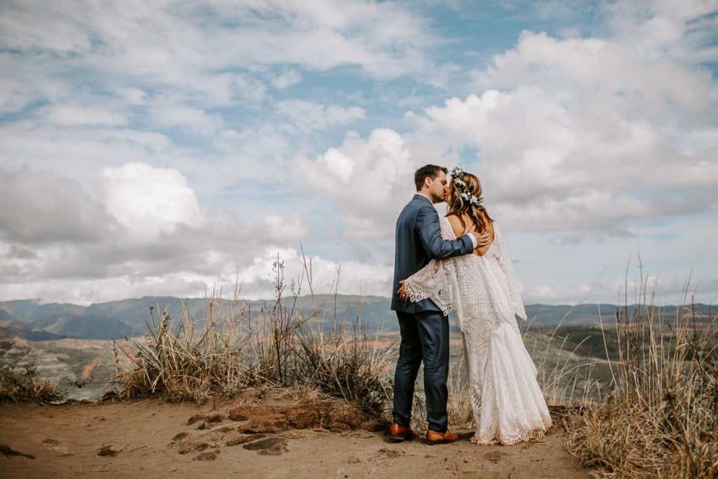 Top 7 Reasons To Elope | Oahu Elopement Photographer & Wedding Photographer