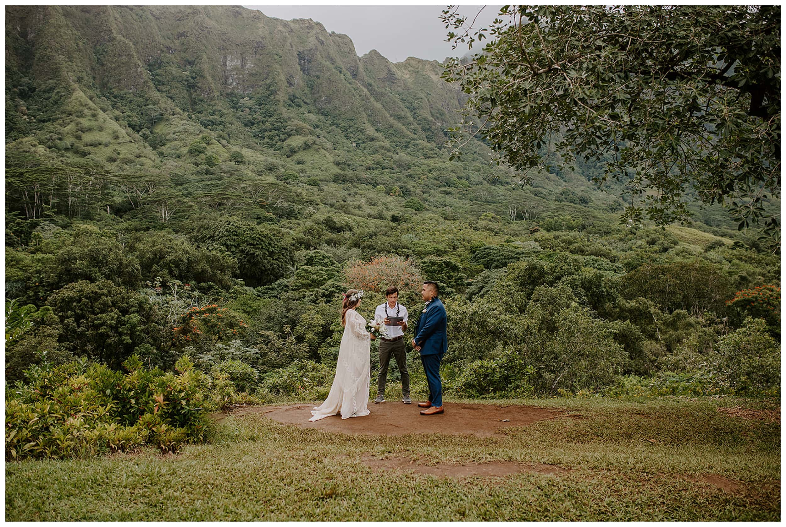 wedding ceremony at ho'omaluhia botanical garden
