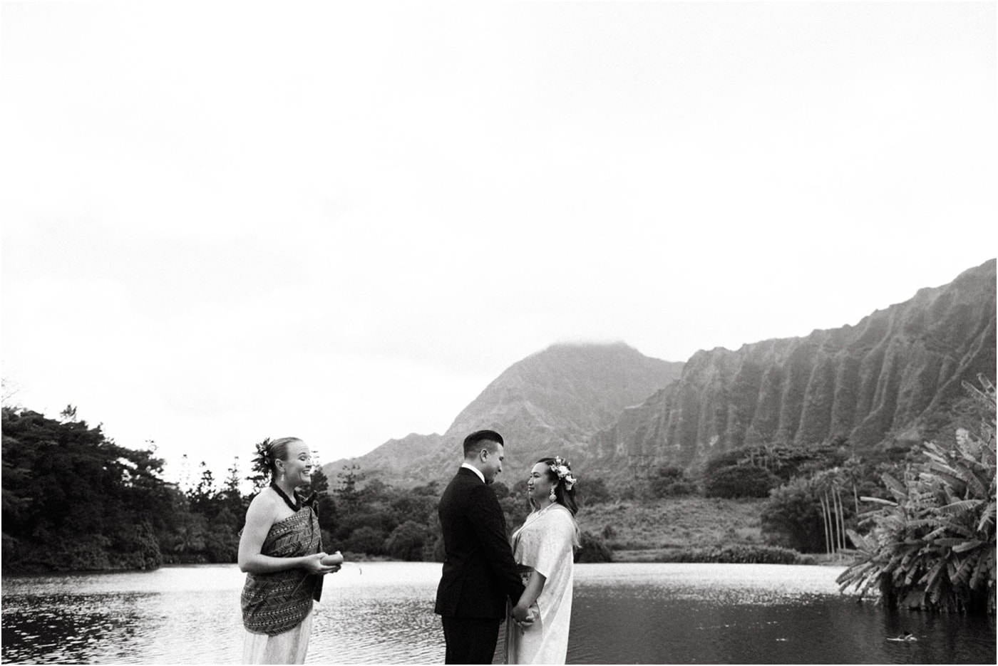 Hawaii mountain elopement on Oahu