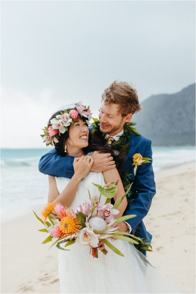 Intimate elopement on Oahu